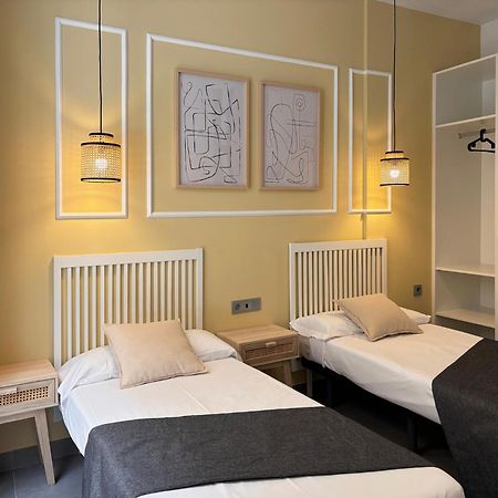 Maritime Apartamentos Cabanal فالنسيا المظهر الخارجي الصورة